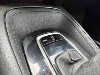 2020 Toyota Corolla SE   - Photo 19 - Vista, CA 92084