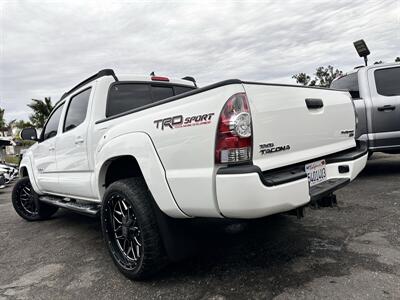 2015 Toyota Tacoma PreRunner V6   - Photo 14 - Vista, CA 92084