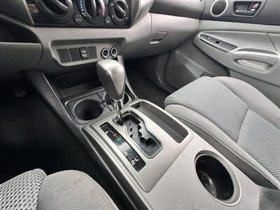 2015 Toyota Tacoma PreRunner V6   - Photo 6 - Vista, CA 92084