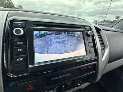 2015 Toyota Tacoma PreRunner V6   - Photo 4 - Vista, CA 92084