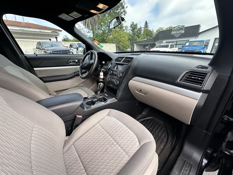 2019 Ford Explorer * LOW MILES * 4 CYLINDER * GAS SAVER * 7 SEATER * - Photo 25 - Vista, CA 92084