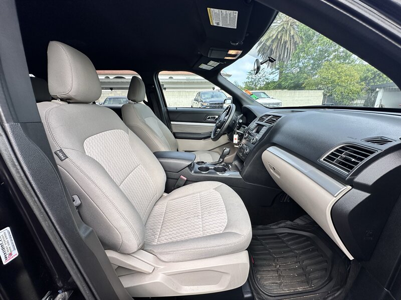2019 Ford Explorer * LOW MILES * 4 CYLINDER * GAS SAVER * 7 SEATER * - Photo 26 - Vista, CA 92084