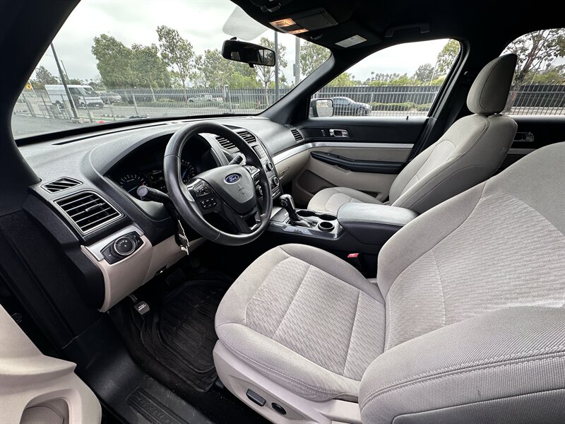 2019 Ford Explorer * LOW MILES * 4 CYLINDER * GAS SAVER * 7 SEATER * - Photo 22 - Vista, CA 92084