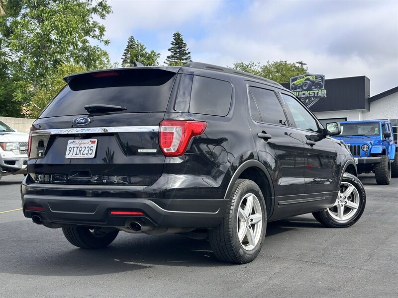 2019 Ford Explorer * LOW MILES * 4 CYLINDER * GAS SAVER * 7 SEATER * - Photo 2 - Vista, CA 92084