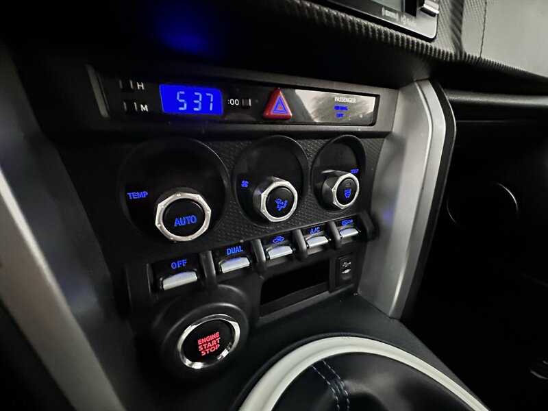 2016 Subaru BRZ Series.HyperBlue * CUSTOM RIMS * 6 SPEED * - Photo 30 - Vista, CA 92084