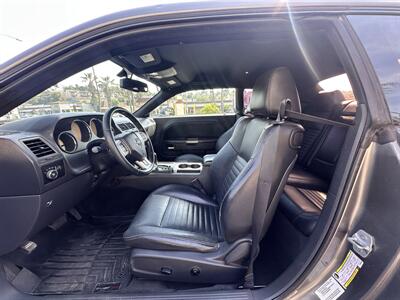 2011 Dodge Challenger SE   - Photo 12 - Vista, CA 92084