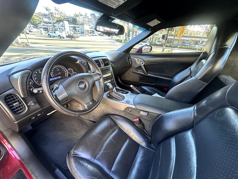 2006 Chevrolet Corvette   - Photo 8 - Vista, CA 92084
