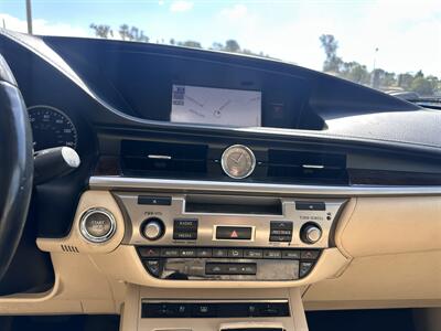 2014 Lexus ES 350   - Photo 16 - Vista, CA 92084
