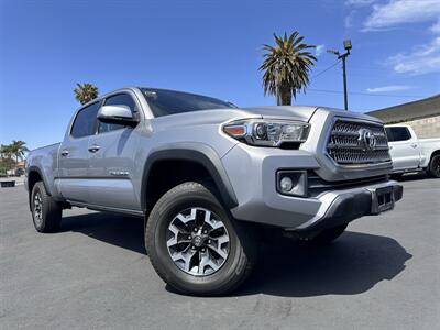 2017 Toyota Tacoma TRD Off-Road - Photo 3 - Vista, CA 92084