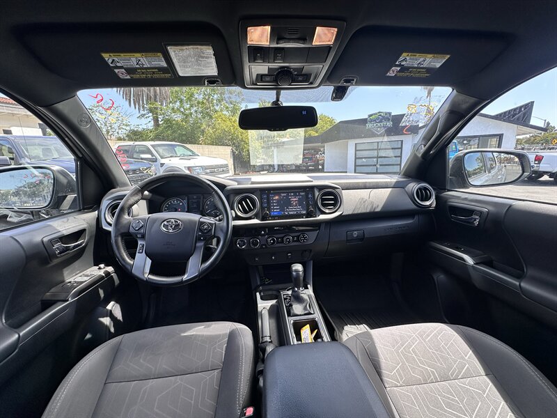 2017 Toyota Tacoma TRD Off-Road - Photo 24 - Vista, CA 92084