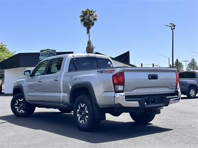2017 Toyota Tacoma TRD Off-Road - Photo 13 - Vista, CA 92084
