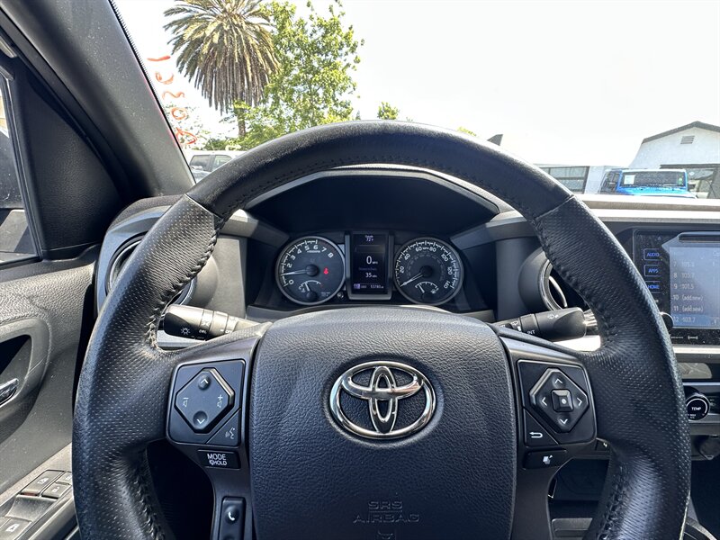 2017 Toyota Tacoma TRD Off-Road - Photo 19 - Vista, CA 92084