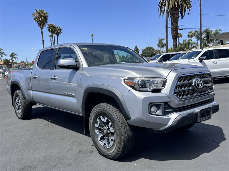 2017 Toyota Tacoma TRD Off-Road - Photo 16 - Vista, CA 92084