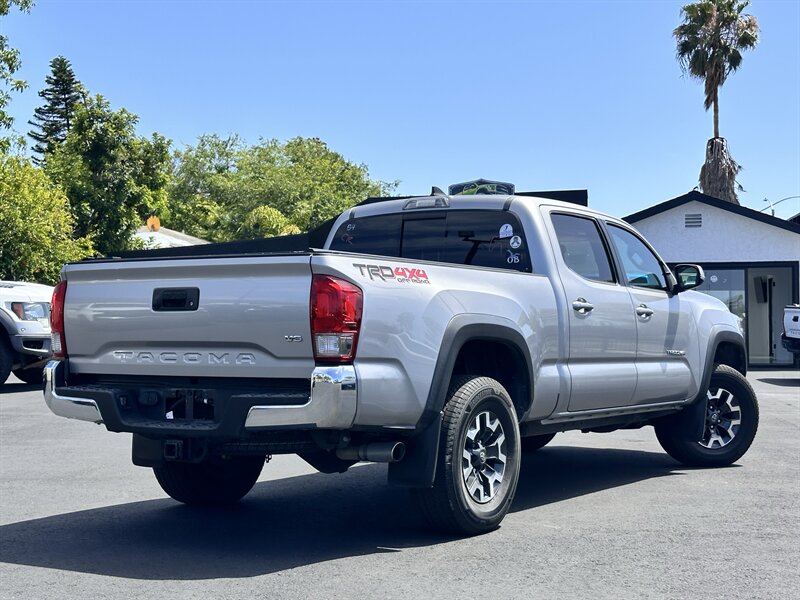 2017 Toyota Tacoma TRD Off-Road - Photo 7 - Vista, CA 92084