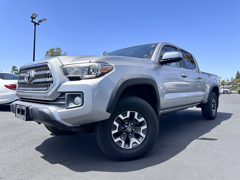 2017 Toyota Tacoma TRD Off-Road - Photo 8 - Vista, CA 92084