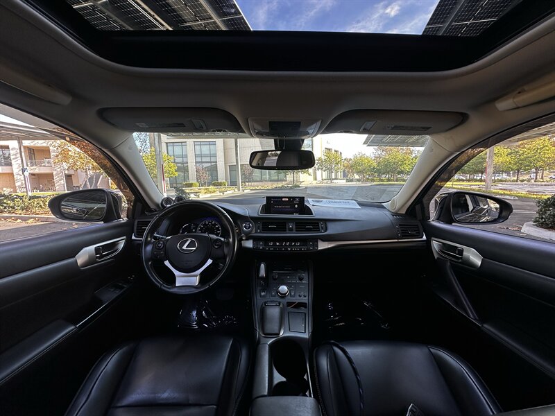 2017 Lexus CT 200h - Photo 34 - Vista, CA 92084