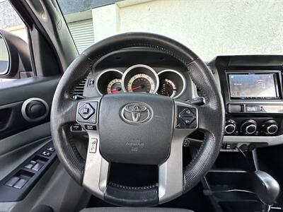 2014 Toyota Tacoma V6   - Photo 30 - Vista, CA 92084