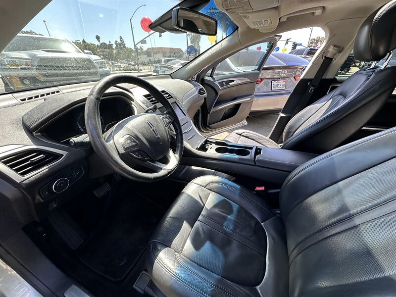 2014 Lincoln MKZ Hybrid - Photo 12 - Vista, CA 92084