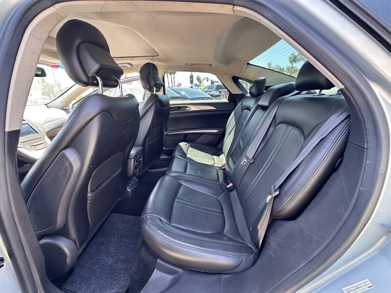 2014 Lincoln MKZ Hybrid - Photo 11 - Vista, CA 92084