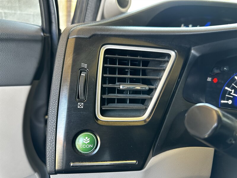 2013 Honda Civic EX * GAS SAVER * SUNROOF * - Photo 24 - Vista, CA 92084
