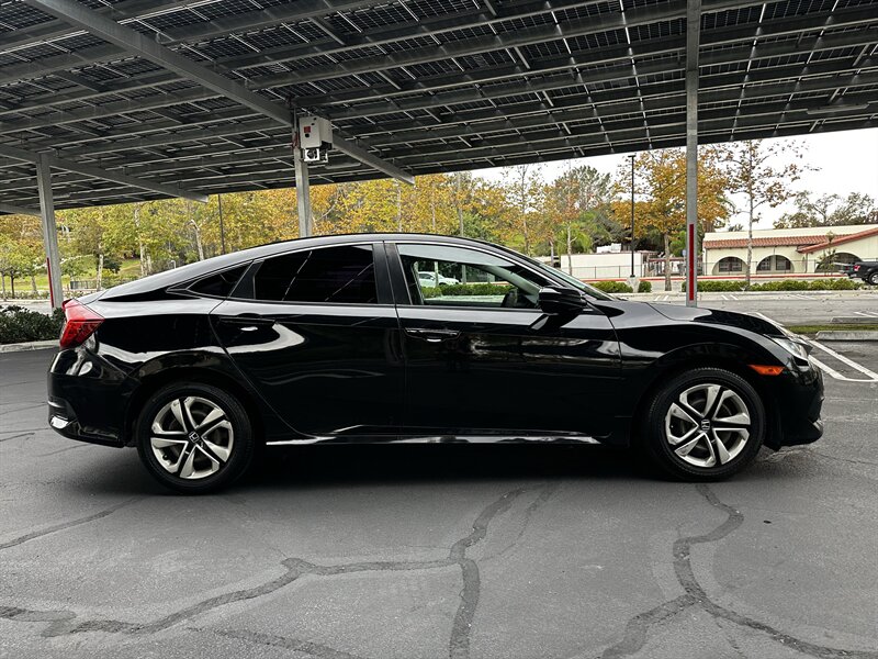 2017 Honda Civic LX - Photo 15 - Vista, CA 92084