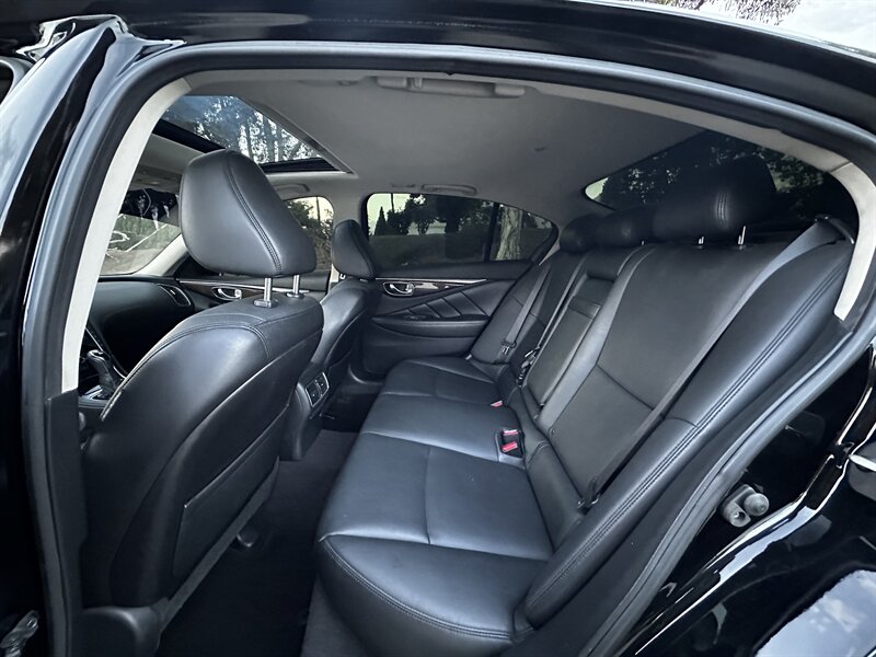 2018 INFINITI Q50 3.0T Luxe   - Photo 19 - Vista, CA 92084