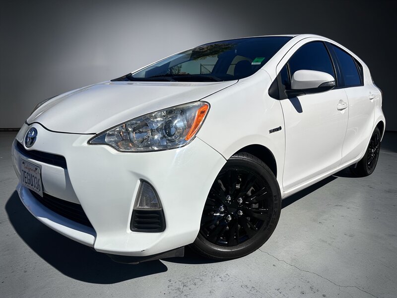 2012 Toyota Prius c Two * HYBRID * GAS SAVER * NEW TIRES *   - Photo 1 - Vista, CA 92084