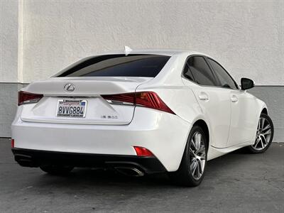 2019 Lexus IS 300   - Photo 2 - Vista, CA 92084