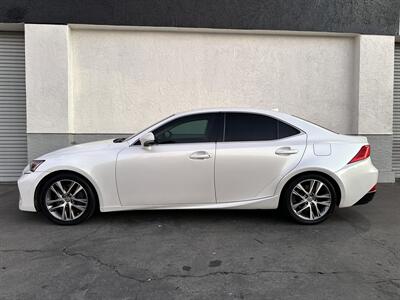 2019 Lexus IS 300   - Photo 7 - Vista, CA 92084