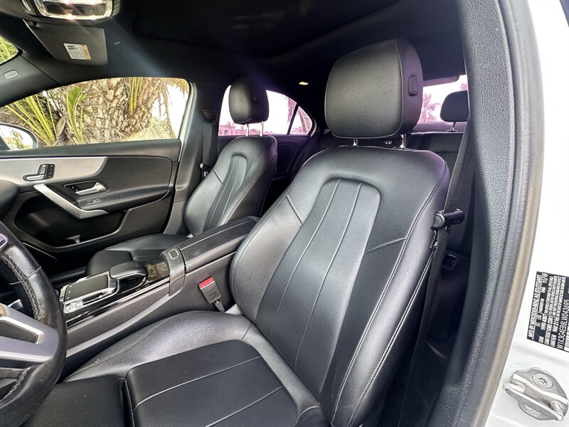 2020 Mercedes-Benz A 220 * AMBINET LIGHTING * MOONROOF * - Photo 17 - Vista, CA 92084