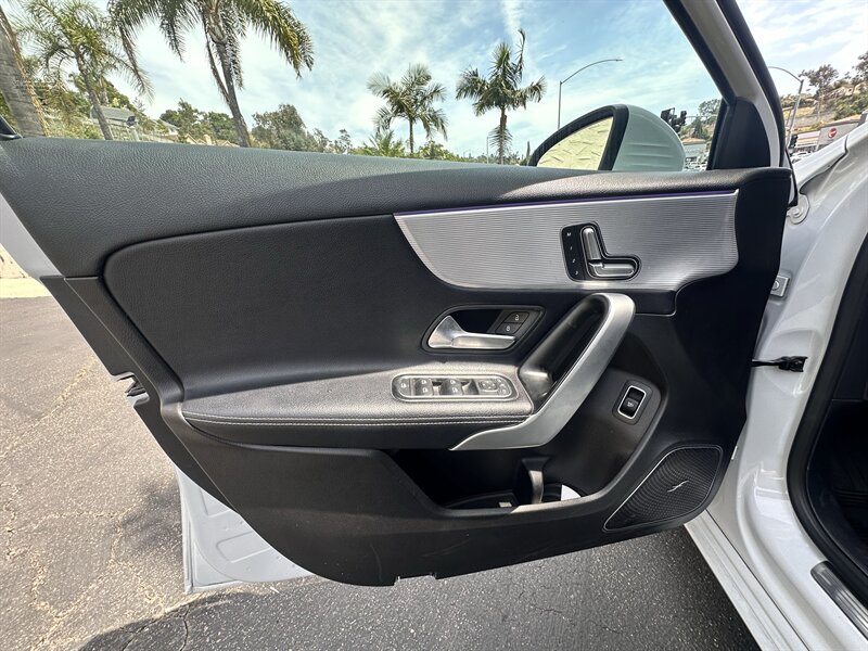 2020 Mercedes-Benz A 220 * AMBINET LIGHTING * MOONROOF * - Photo 21 - Vista, CA 92084
