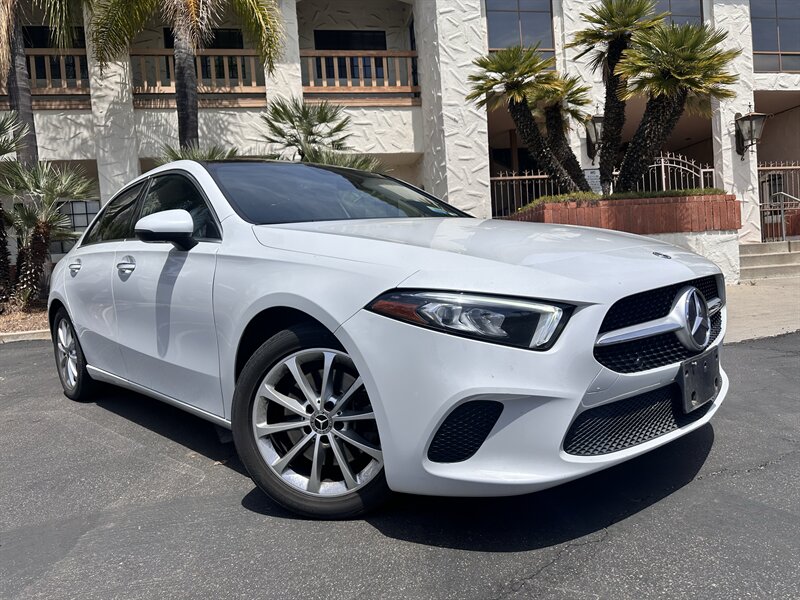 2020 Mercedes-Benz A 220 * AMBINET LIGHTING * MOONROOF * - Photo 10 - Vista, CA 92084
