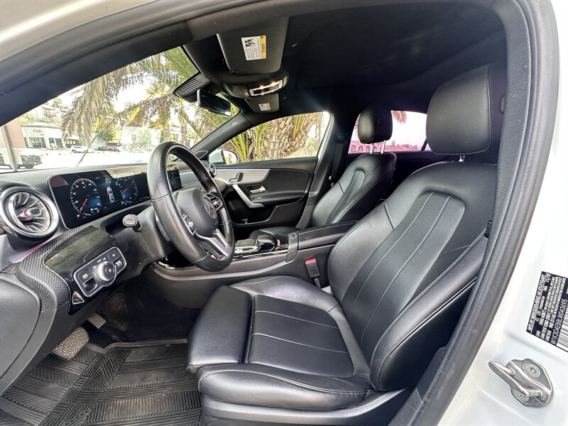2020 Mercedes-Benz A 220 * AMBINET LIGHTING * MOONROOF * - Photo 16 - Vista, CA 92084