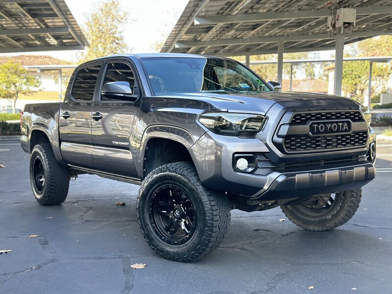 2018 Toyota Tacoma SR5 - Photo 12 - Vista, CA 92084