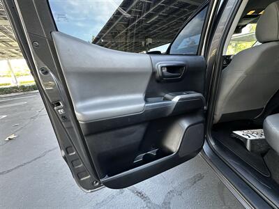 2018 Toyota Tacoma SR5 - Photo 23 - Vista, CA 92084