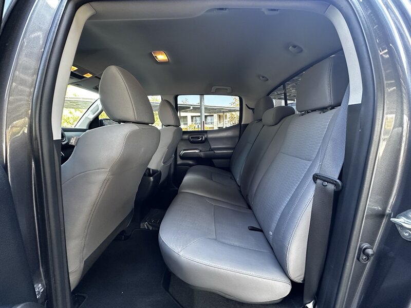 2018 Toyota Tacoma SR5 - Photo 30 - Vista, CA 92084