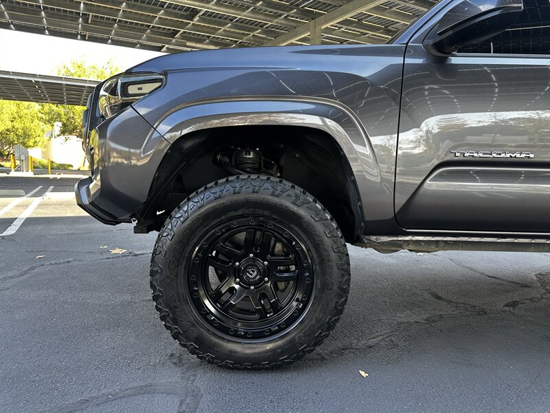 2018 Toyota Tacoma SR5 - Photo 36 - Vista, CA 92084