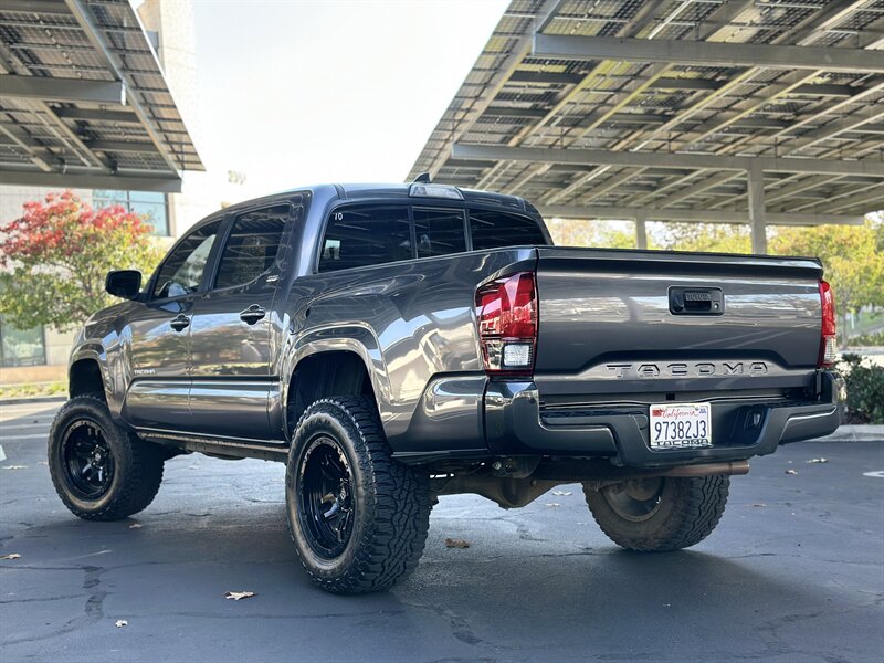2018 Toyota Tacoma SR5 - Photo 13 - Vista, CA 92084