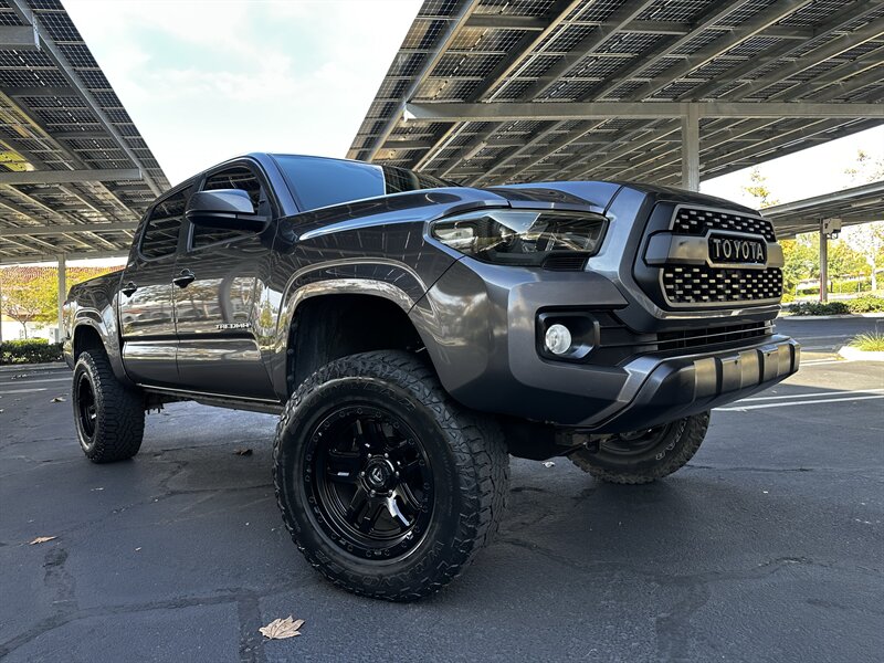 2018 Toyota Tacoma SR5 - Photo 8 - Vista, CA 92084