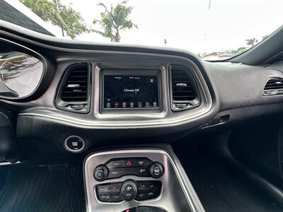 2020 Dodge Challenger SXT * 22 " RIMS * EXHAUST * LOW MILES * WINDOW TINT   - Photo 19 - Vista, CA 92084