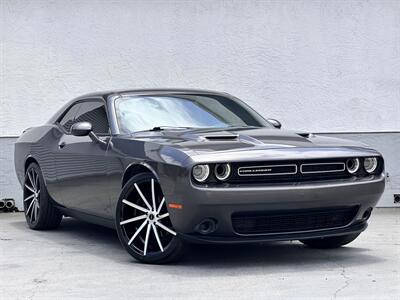 2020 Dodge Challenger SXT * 22 " RIMS * EXHAUST * LOW MILES * WINDOW TINT   - Photo 3 - Vista, CA 92084