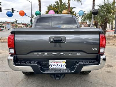 2020 Toyota Tacoma SR5 V6   - Photo 14 - Vista, CA 92084