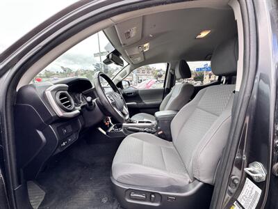 2020 Toyota Tacoma SR5 V6   - Photo 30 - Vista, CA 92084