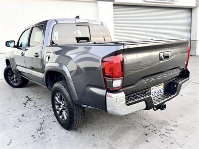 2020 Toyota Tacoma SR5 V6   - Photo 10 - Vista, CA 92084