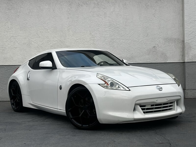2009 Nissan 370Z Touring * LOW MILES * BLACK RIMS * EXHAUST * - Photo 3 - Vista, CA 92084