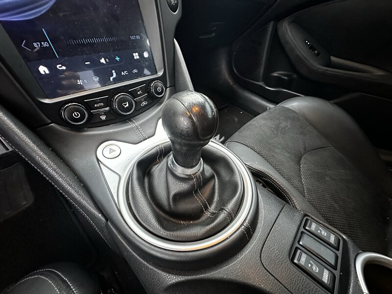 2009 Nissan 370Z Touring * LOW MILES * BLACK RIMS * EXHAUST * - Photo 20 - Vista, CA 92084