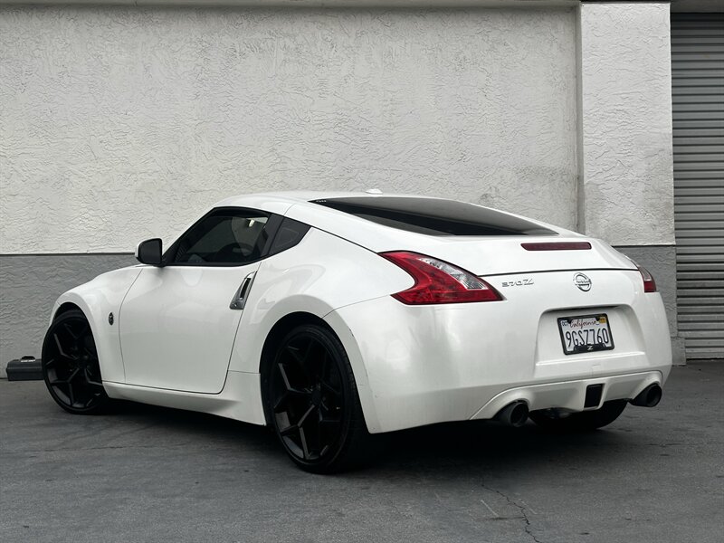 2009 Nissan 370Z Touring * LOW MILES * BLACK RIMS * EXHAUST * - Photo 4 - Vista, CA 92084