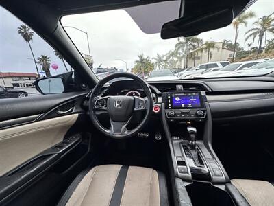 2018 Honda Civic Sport Touring   - Photo 22 - Vista, CA 92084