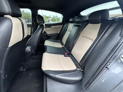 2018 Honda Civic Sport Touring   - Photo 17 - Vista, CA 92084