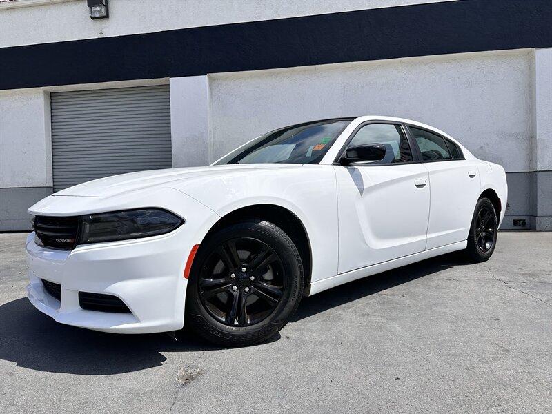 2022 Dodge Charger SXT - Photo 5 - Vista, CA 92084